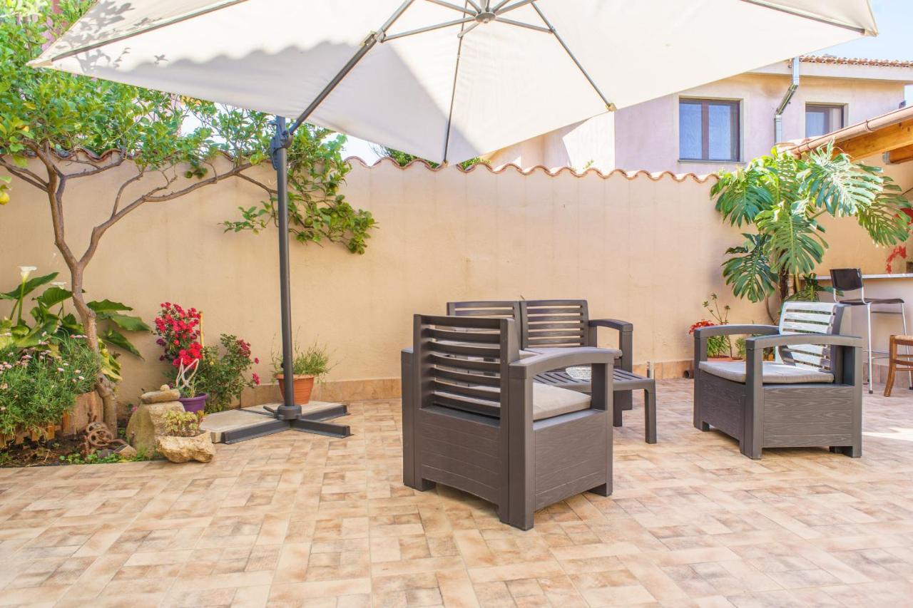 40° Parallelo Guest House Riola Sardo Exteriér fotografie