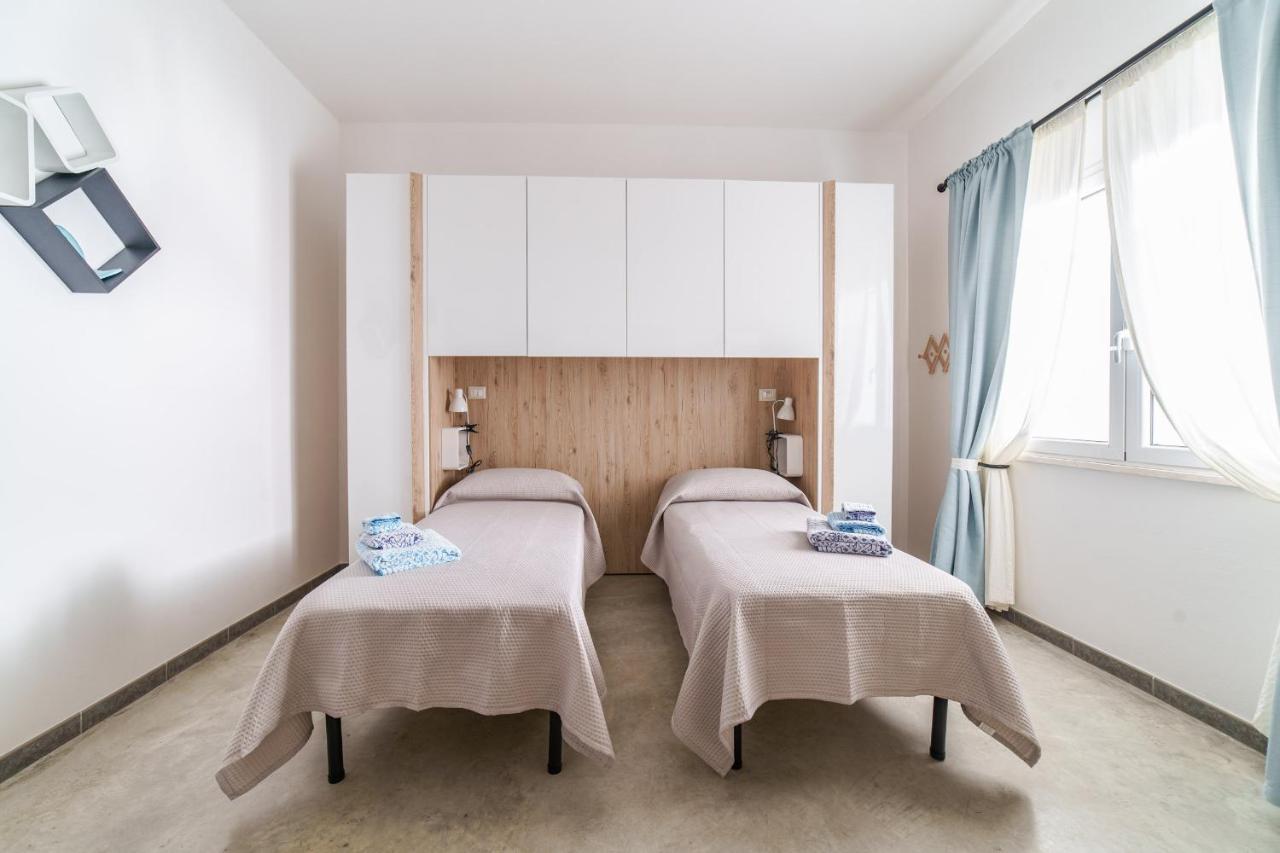 40° Parallelo Guest House Riola Sardo Exteriér fotografie